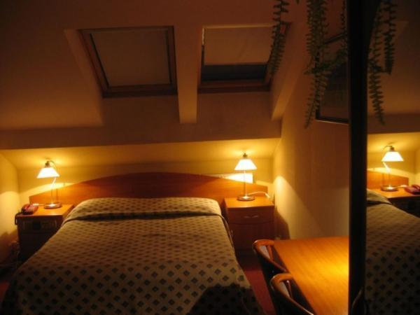 Hotel Alexandra Pobiedziska Extérieur photo