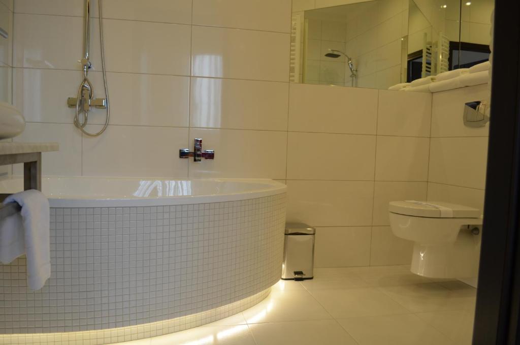 Hotel Alexandra Pobiedziska Chambre photo